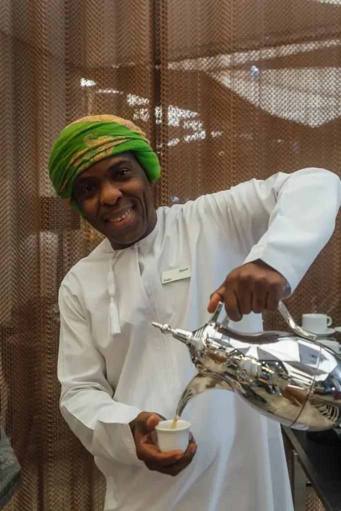 Oman itinerary - meet the local Omanis and drink Omani coffee