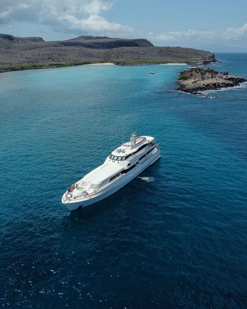 luxury photography for Pikaia Lodge Vision Yacht Galapagos